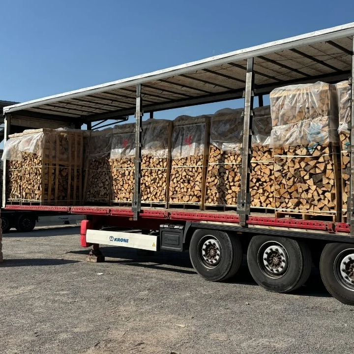 Komplette LKW-Ladung gemischtes Hartholz (48 Ster) – 30/33 cm Stämme – Premium H1 G1